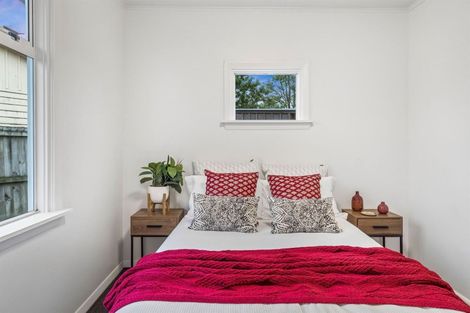 Photo of property in 21 Marriotts Road, North New Brighton, Christchurch, 8083