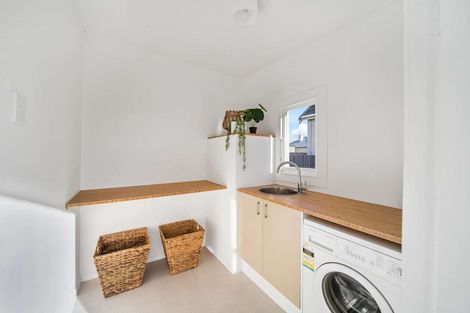 Photo of property in 64 Oxford Street, South Dunedin, Dunedin, 9012