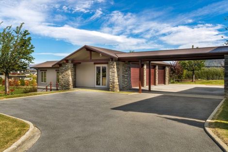 Photo of property in 19 Ridgecrest, Wanaka, 9305