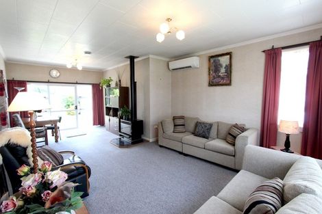Photo of property in 44 Mangahao Road, Pahiatua, 4910