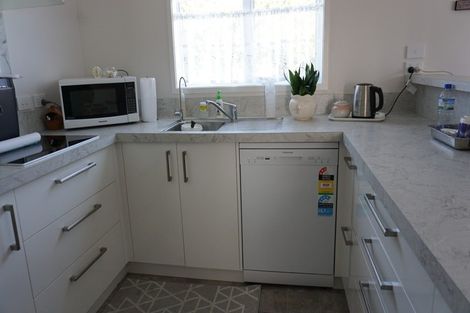 Photo of property in 16 Dewe Terrace, Foxton Beach, Foxton, 4815