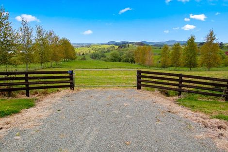 Photo of property in 54 Rangiora Road, Kaiwaka, 0573