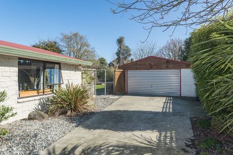 Photo of property in 247 Queenspark Drive, Parklands, Christchurch, 8083
