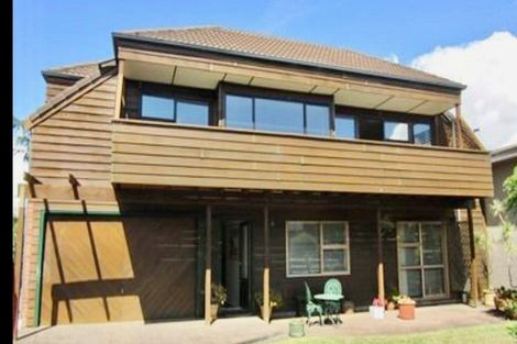 Photo of property in 2/13 Saltburn Road, Milford, Auckland, 0620