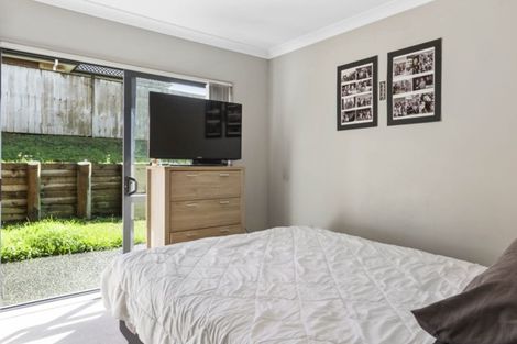 Photo of property in 3 Vadam Road, Massey, Auckland, 0614