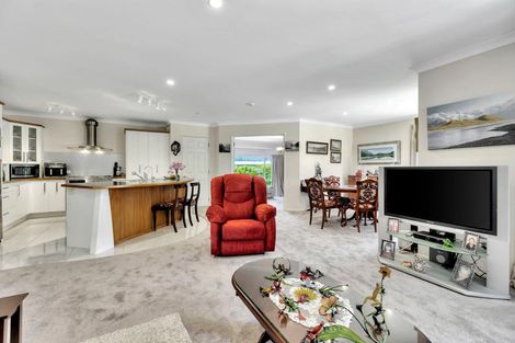 Photo of property in 432a Mangorei Road, Highlands Park, New Plymouth, 4312