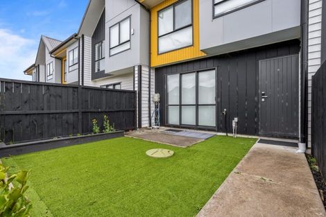 Photo of property in 75 Papatupu Way, Kumeu, 0810