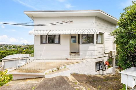 Photo of property in 5 Monarch Avenue, Hillcrest, Auckland, 0627