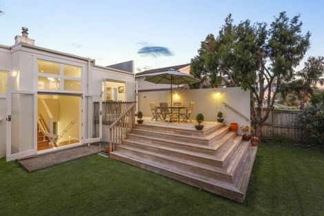 Photo of property in 19 Merani Street, Narrow Neck, Auckland, 0622