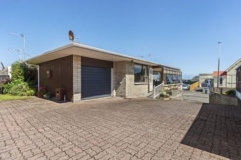 Photo of property in 504 Devon Street East, Strandon, New Plymouth, 4312