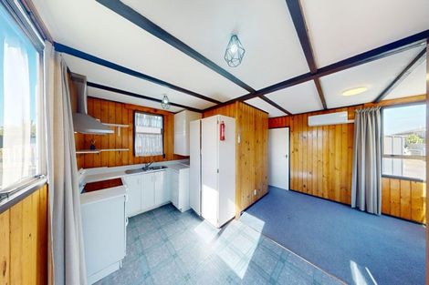 Photo of property in 26 Seafront Road, Castlecliff, Whanganui, 4501