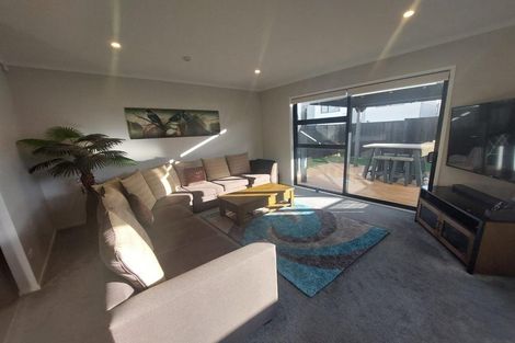 Photo of property in 22 Kauri Amber Road, Westgate, Auckland, 0614