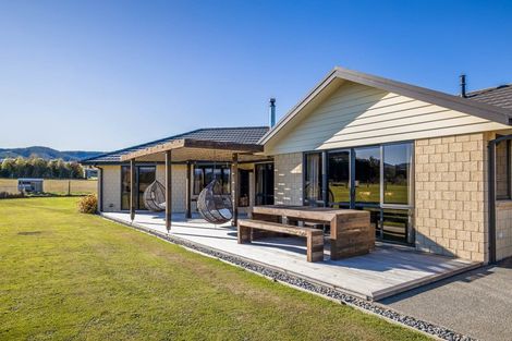 Photo of property in 261 Loburn Kowai Road, Loburn, Rangiora, 7472