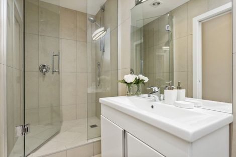 Photo of property in 1/130 Churchill Road, Rothesay Bay, Auckland, 0630