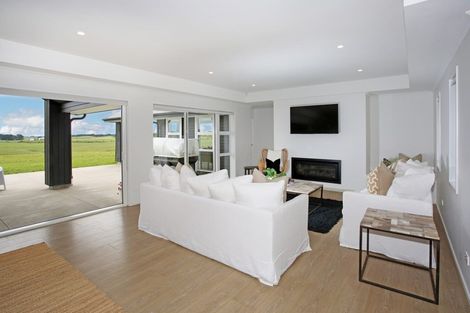 Photo of property in 22 Irwin Road, Kingseat, Pukekohe, 2679