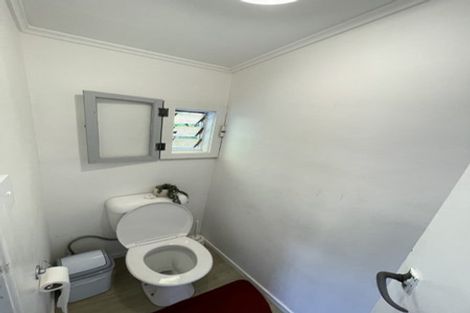 Photo of property in 11 Clayburn Road, Glen Eden, Auckland, 0602