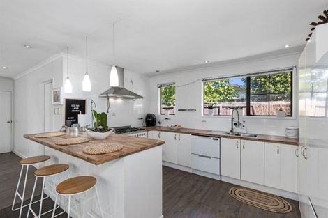 Photo of property in 64 Karnak Crescent, Russley, Christchurch, 8042