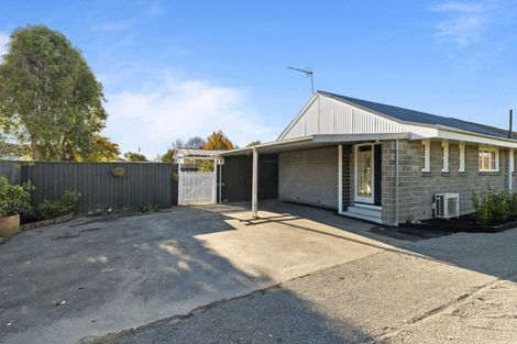Photo of property in 2/75 Garreg Road, Bryndwr, Christchurch, 8052