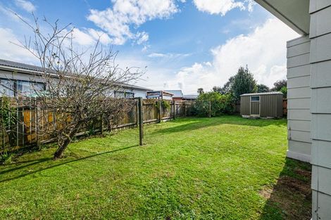 Photo of property in 2/29 Afton Place, Ranui, Auckland, 0612