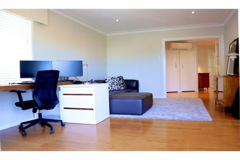 Photo of property in 1/14 James Street, Bayview, Auckland, 0629