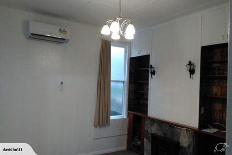 Photo of property in 61 Rolleston Street, Mount Cook, Wellington, 6021