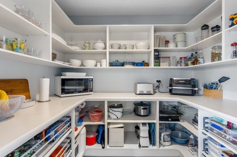 Photo of property in 20 Maffeys Road, Mount Pleasant, Christchurch, 8081