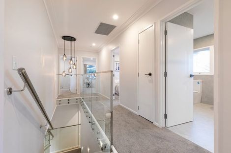 Photo of property in 4 Kerrymaria Place, Hillcrest, Auckland, 0627