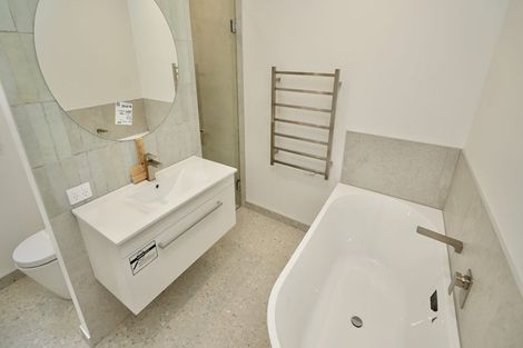 Photo of property in 17c Brightwater Terrace, Terrace End, Palmerston North, 4410