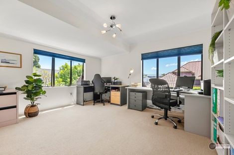 Photo of property in 29 Hinau Street, Woburn, Lower Hutt, 5011