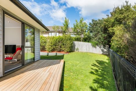 Photo of property in 7 Northbrook Close, Greenhithe, Auckland, 0632