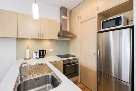 Photo of property in City Lodge, 604/115 Vivian Street, Te Aro, Wellington, 6011