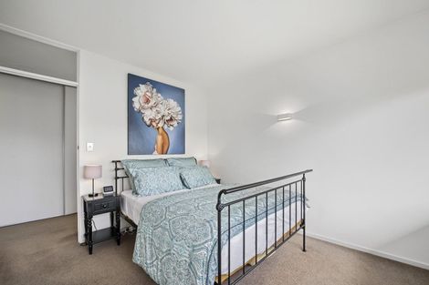 Photo of property in 30a Tizard Road, Birkenhead, Auckland, 0626