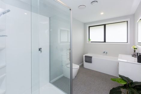 Photo of property in 60 Crest Road, Akatarawa, Upper Hutt, 5372