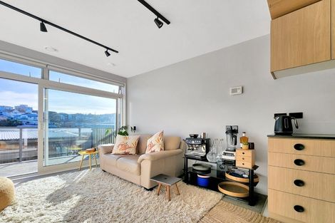 Photo of property in Vedado Apartments, 405/41 Hopper Street, Mount Cook, Wellington, 6011