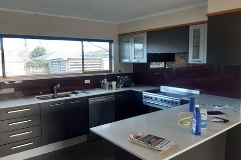 Photo of property in 2 Gilchrist Place, Cambridge, 3434