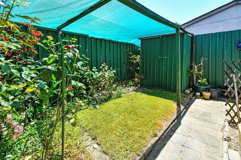 Photo of property in 2/9 Settlement Road, Papakura, 2110