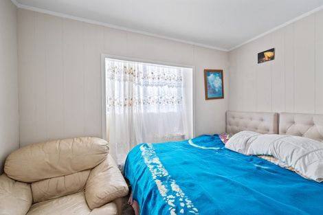 Photo of property in 23 Neems Place, Manurewa, Auckland, 2102