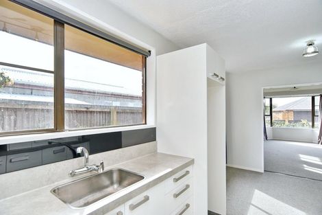 Photo of property in 2/106 Reynolds Avenue, Bishopdale, Christchurch, 8053