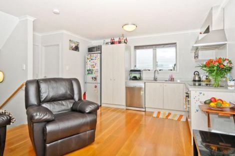 Photo of property in 83 Chiefs Court, Hamilton East, Hamilton, 3216