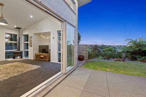 Photo of property in 61 Karamea Street, Whalers Gate, New Plymouth, 4310