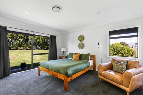 Photo of property in 354 Henwood Road, Hillsborough, New Plymouth, 4372