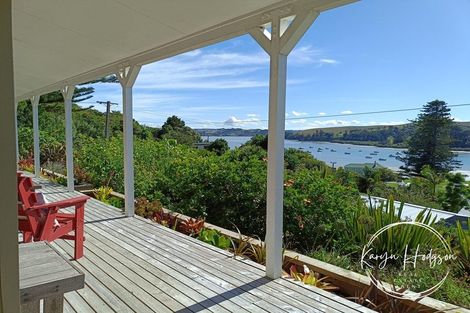 Photo of property in 12 Cliff Street, Pahi, Paparoa, 0571