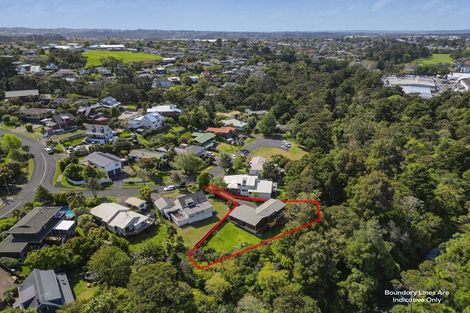 Photo of property in 7 Chardon Place, Henderson, Auckland, 0612
