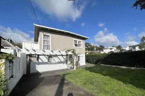Photo of property in 1/110 Saddleback Rise, Murrays Bay, Auckland, 0630