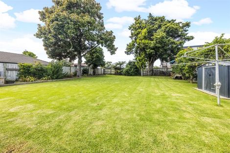 Photo of property in 15 Glen Avenue, Papatoetoe, Auckland, 2025