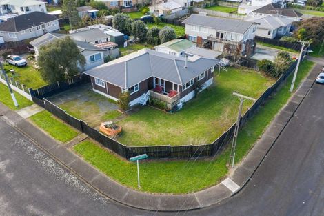 Photo of property in 66 Ferguson Street, Manurewa East, Auckland, 2102