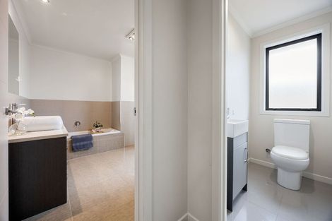 Photo of property in 19 Piwakawaka Court, Rototuna North, Hamilton, 3210