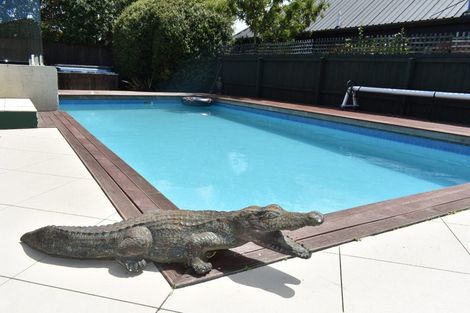 Photo of property in 232 Lake Terrace Road, Shirley, Christchurch, 8061