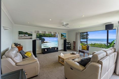 Photo of property in 42 Ames Street, Paekakariki, 5034