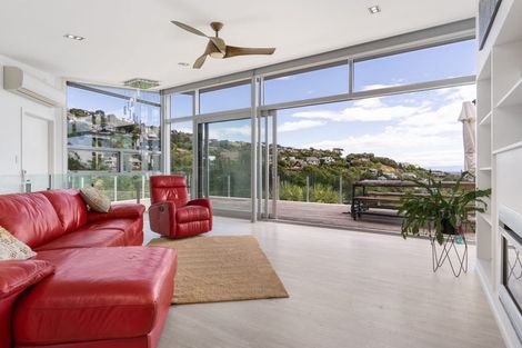 Photo of property in 11 Saint Remy Lane, Redcliffs, Christchurch, 8081